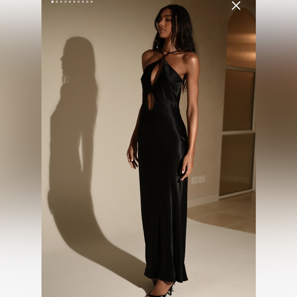DO NOT BUY!!!! ISO MESHKI LUCIA DRESS!!!!!!